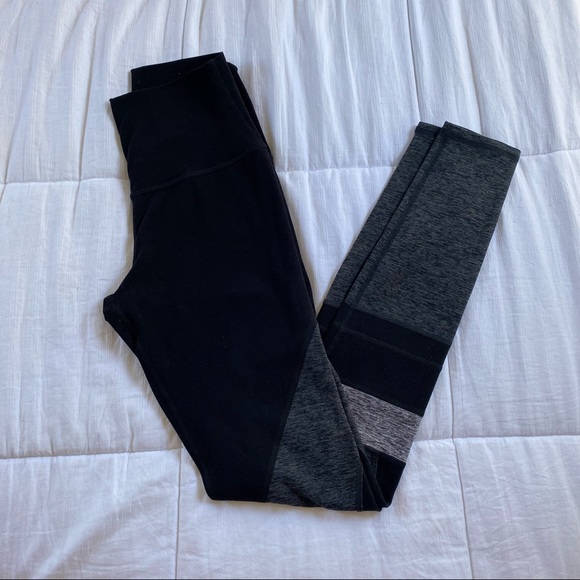 Alo Yoga leggings - Picture 3 of 3